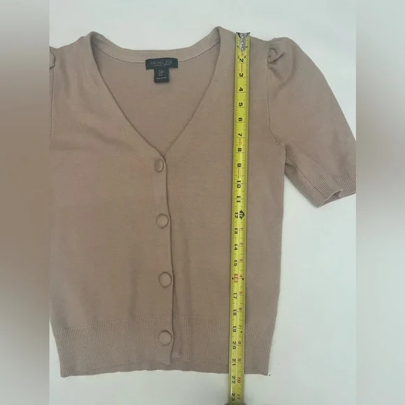 Rachel Zoe Short Sleeved Button front v neck Sweater size medium - Picture 5 of 9